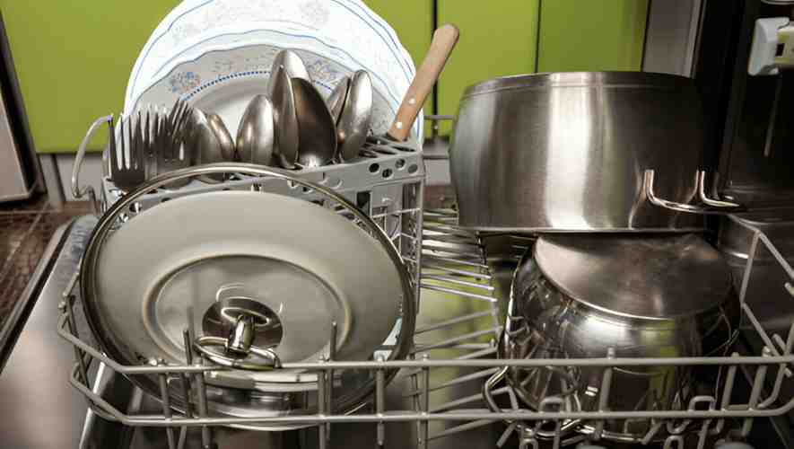 Is Your Slow Cooker Bowl Dishwasher Safe? Check the Specs