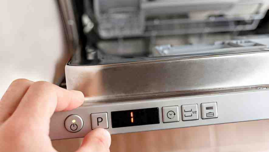 How Do I Operate the Control Panel on My Amana Dishwasher?