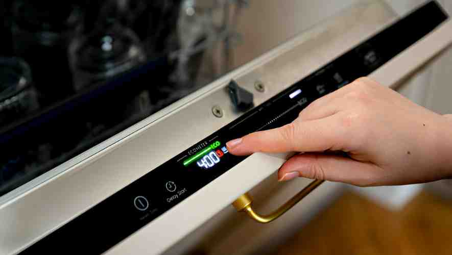 Possible Solutions: Fixing Cycle and Product Errors in Your Amana Dishwasher